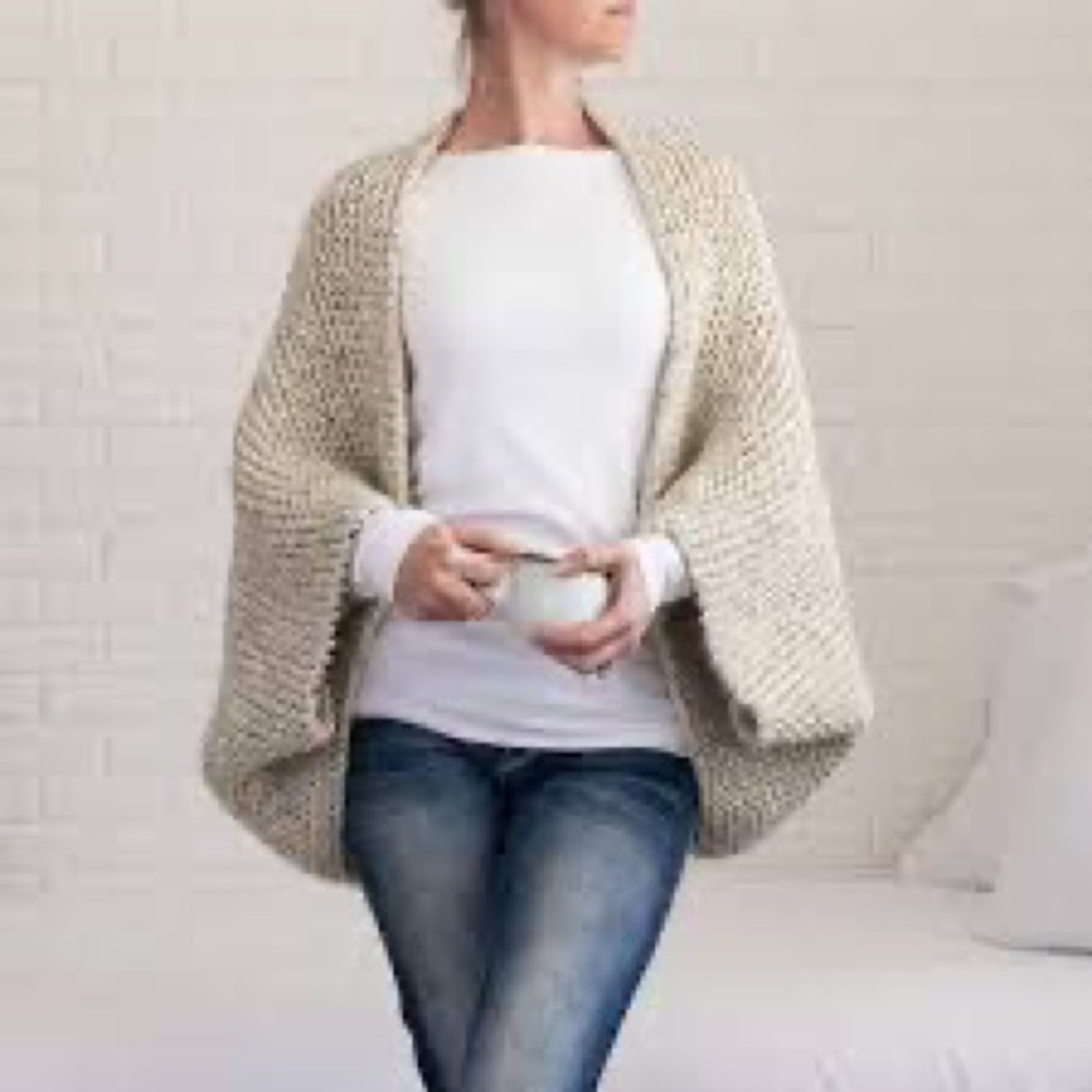 Roots Knit Shrug 🧶